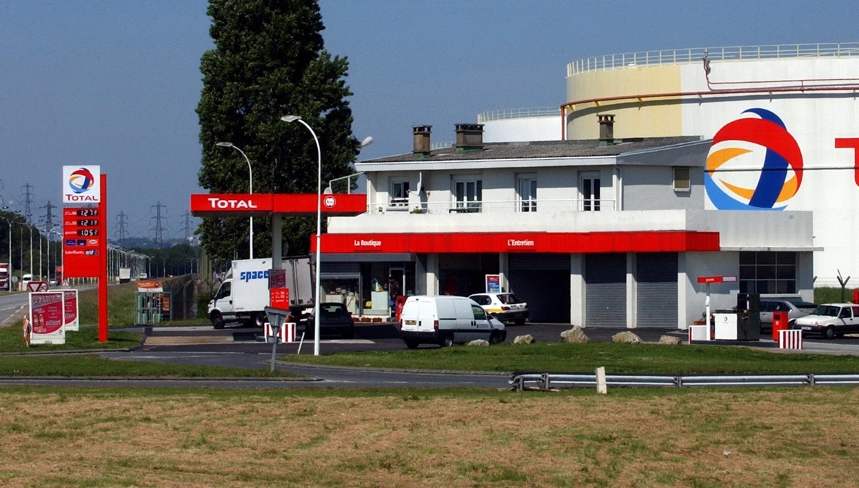 Le coup de pouce de Total sa filiale photovoltaque Le coup de pouce de Total sa filiale photovoltaque